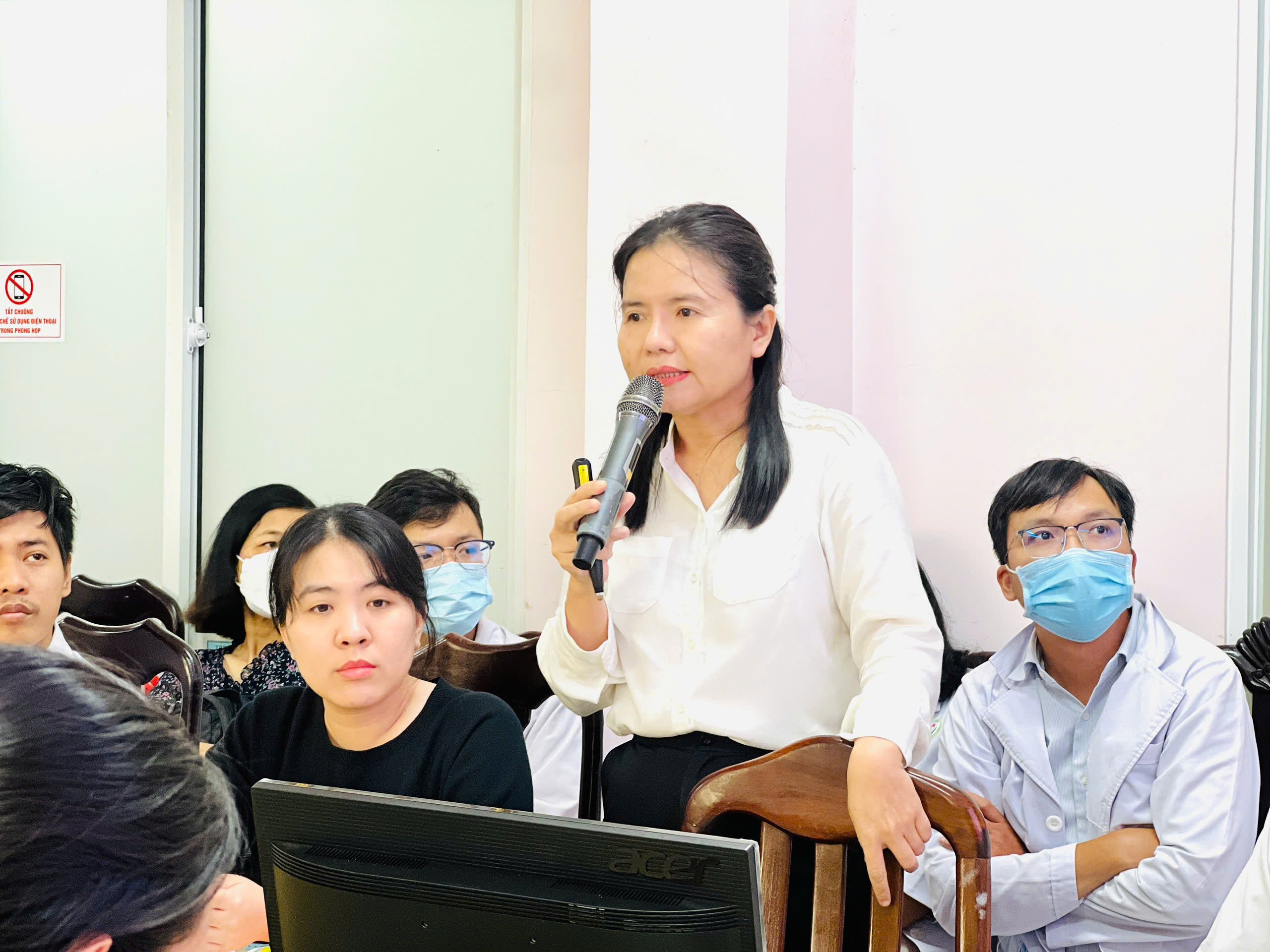 Cập nhật điều trị đái tháo đường, gắn kết chuyên môn tuyến cơ sở tại Bệnh viện Lê Văn Việt.